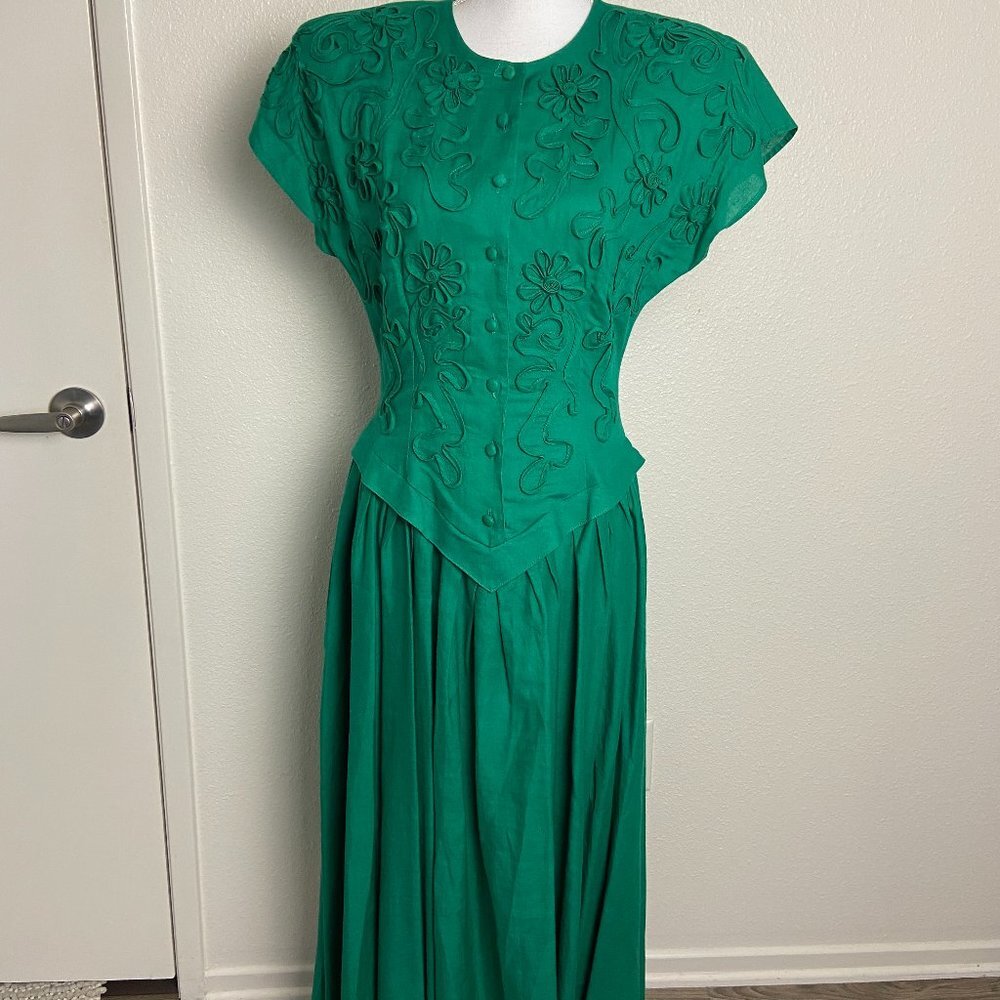 Nancy Johnson Vintage Green  Dress Size 6 Made in Hong Kong Like NEW